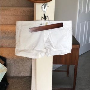 AEO White short shorts (SUPER CUTE)